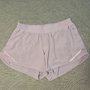 NWOT Lululemon Hotty hot shorts